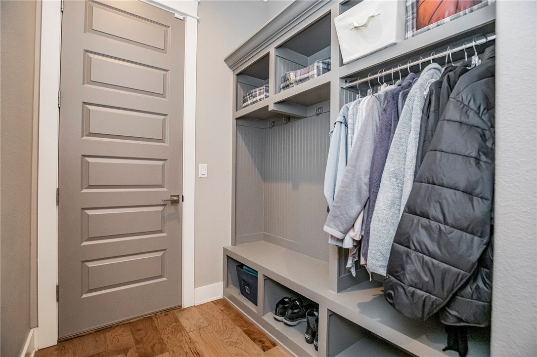 Otter Creek Estates Ph I Cave Spgs - Residential