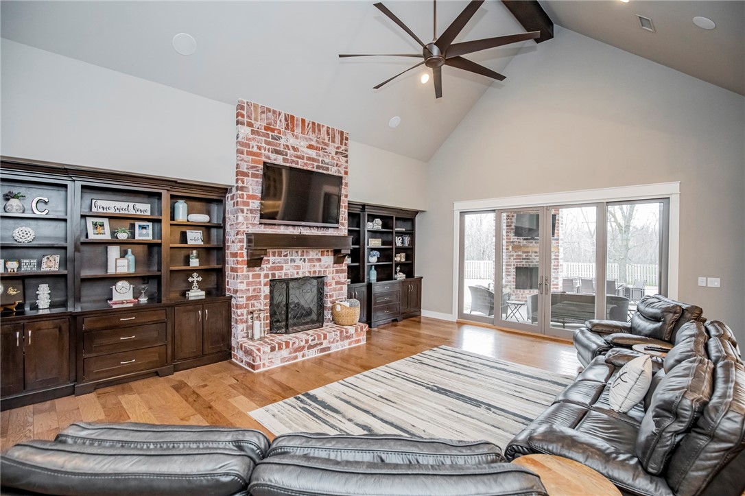 Otter Creek Estates Ph I Cave Spgs - Residential