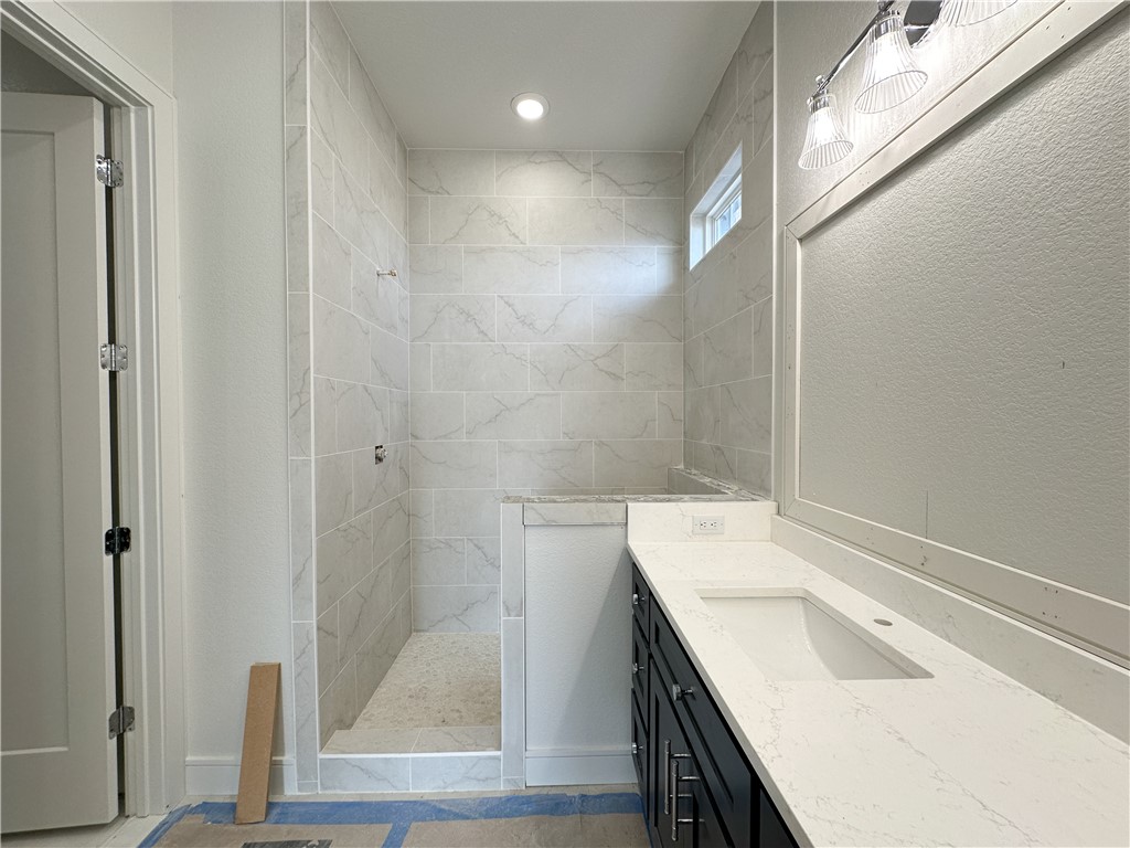 County Line Square - Residential