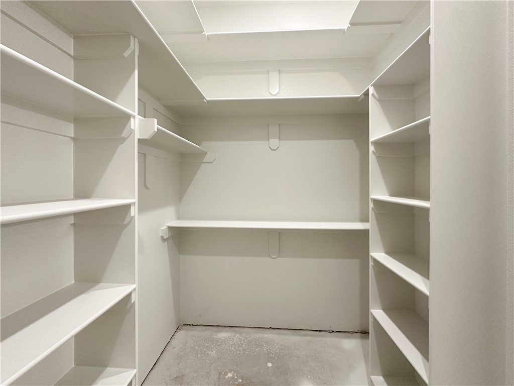 County Line Square - Residential