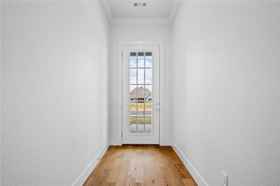 County Line Square - Residential