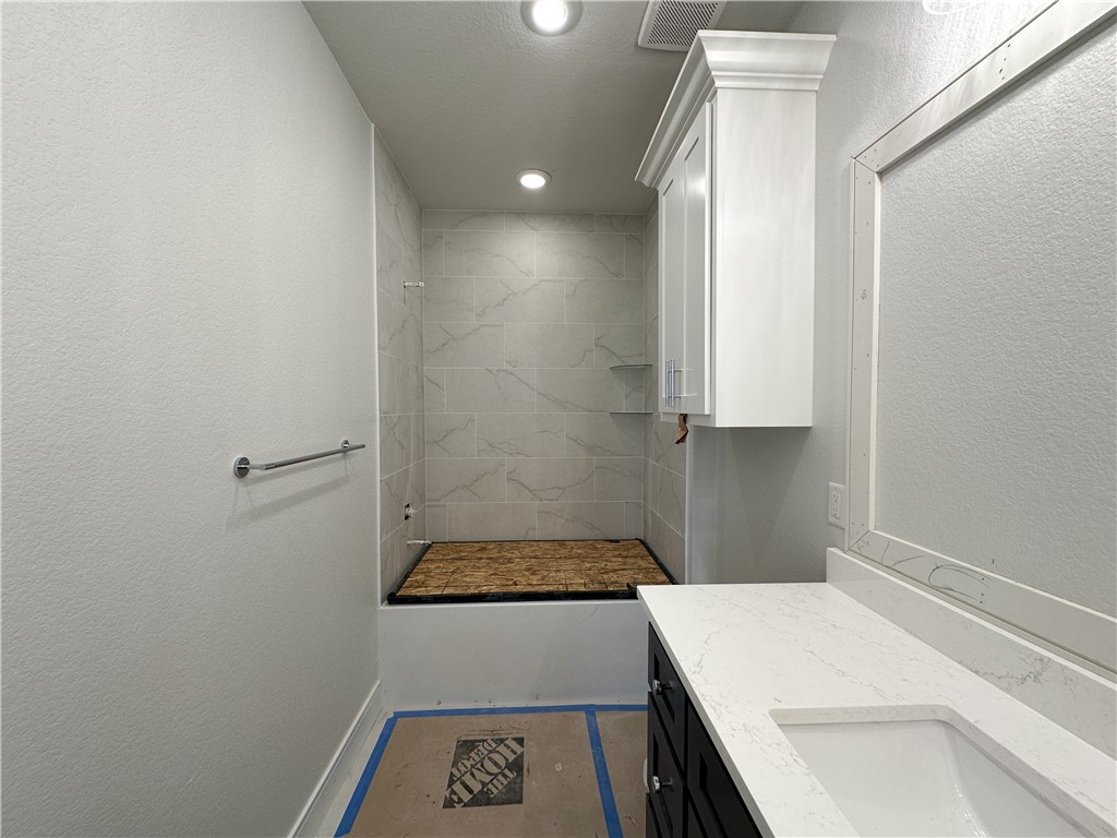 County Line Square - Residential