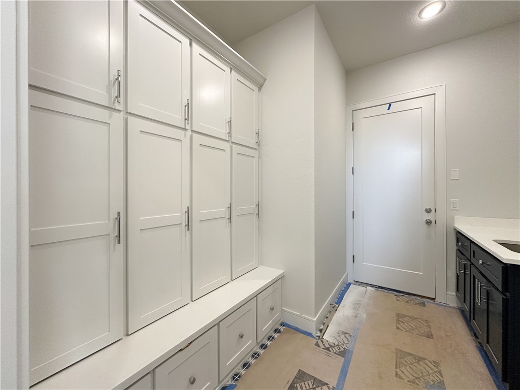 County Line Square - Residential