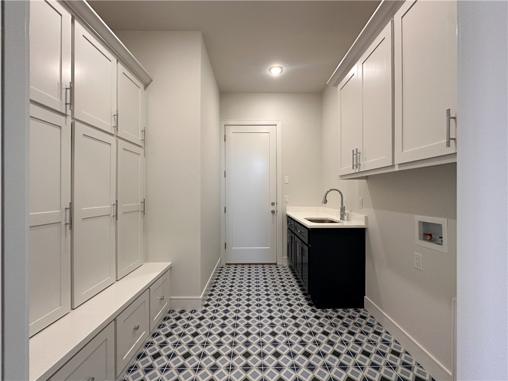 County Line Square - Residential