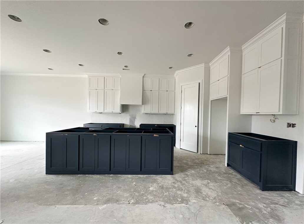 County Line Square - Residential