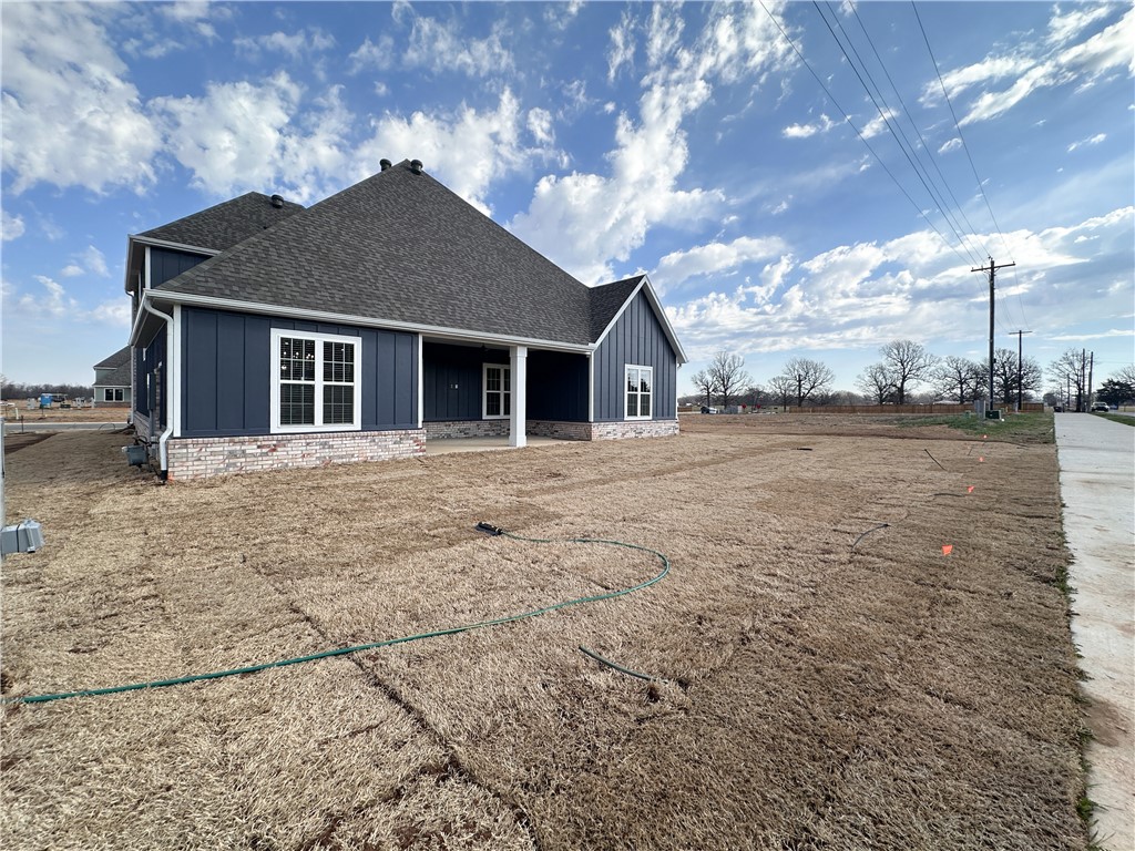 County Line Square - Residential