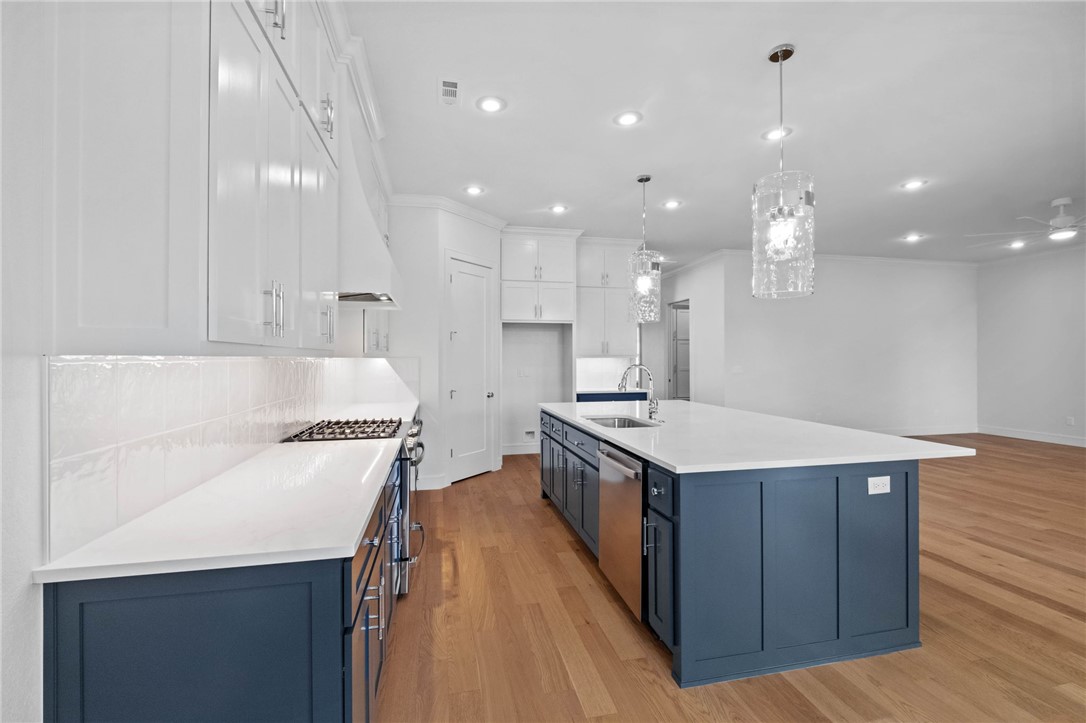 County Line Square - Residential