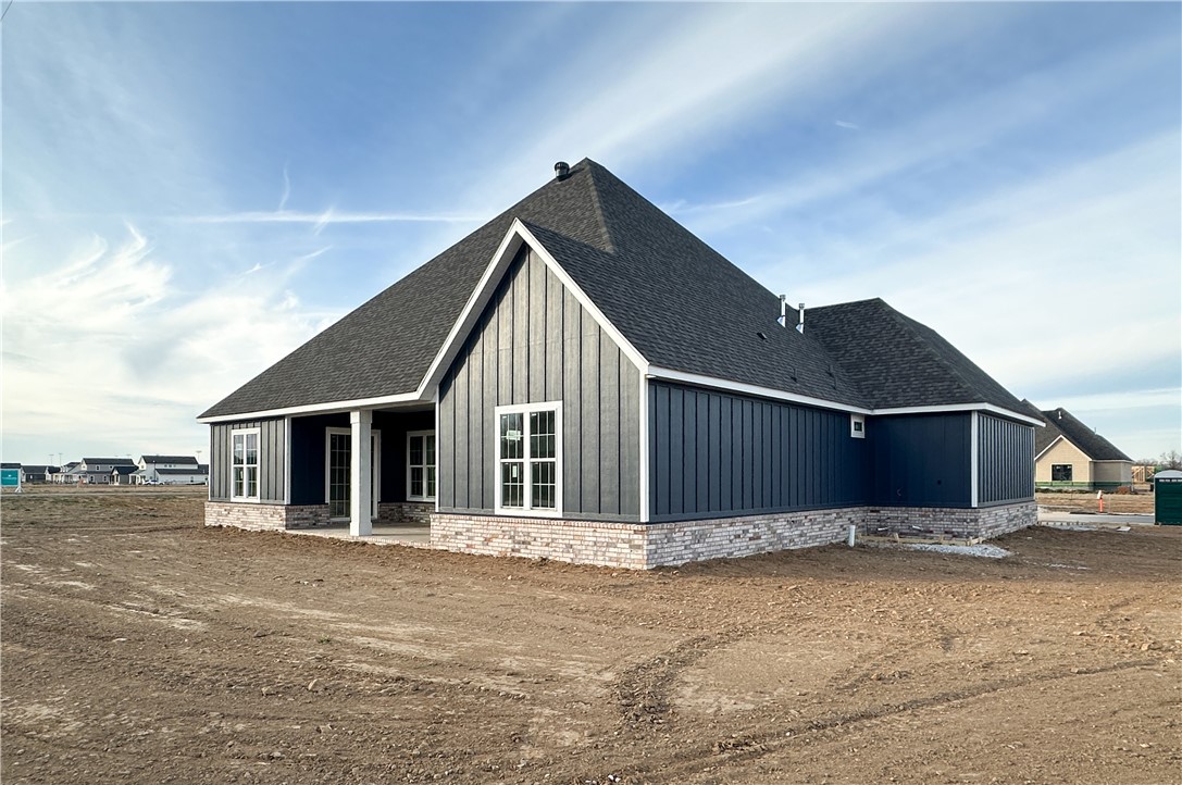 County Line Square - Residential