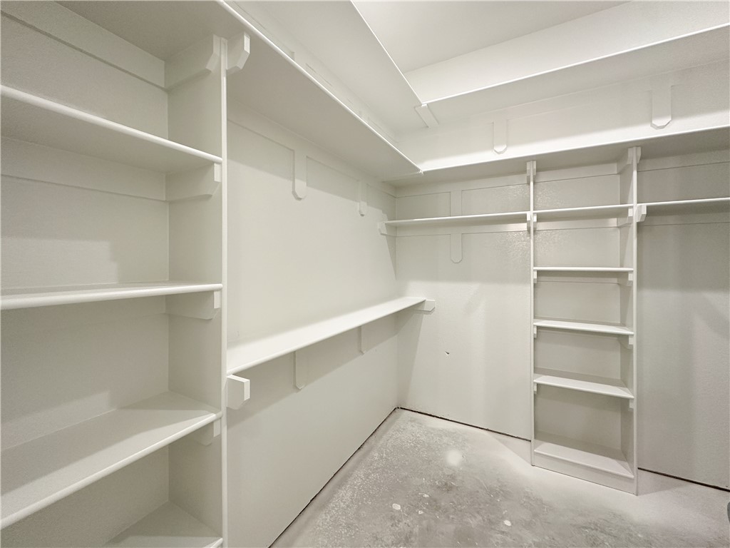 County Line Square - Residential