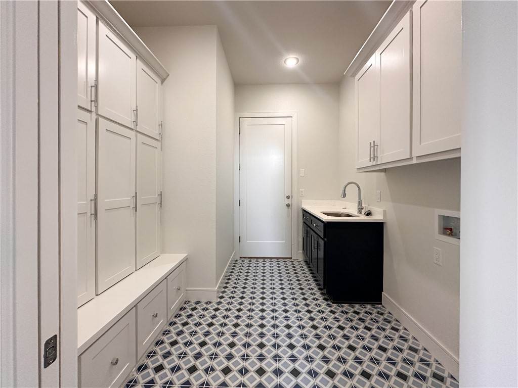 County Line Square - Residential