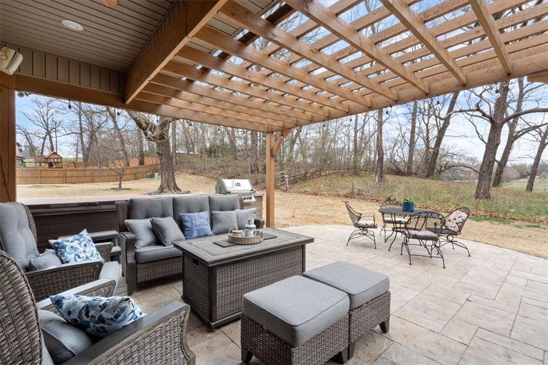 Chattin Valle Sub Cave Spgs - Residential