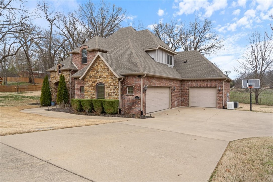 Chattin Valle Sub Cave Spgs - Residential