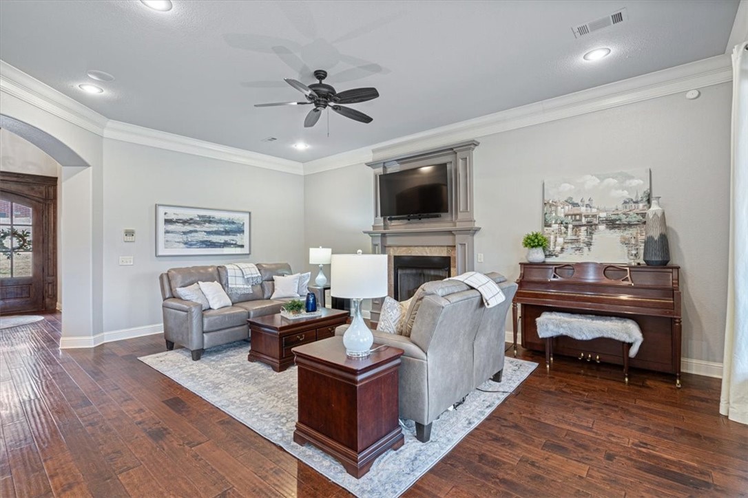 Chattin Valle Sub Cave Spgs - Residential