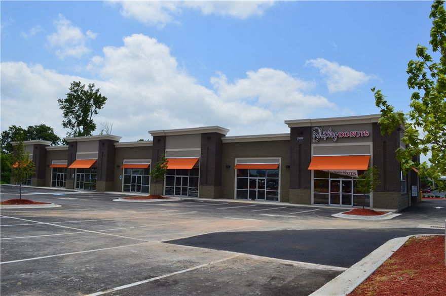 Current Tenants include AT & T Phone Store, Love's Donuts and Unruh Chiropractic.  This space has been completed and is ready for occupancy.  This is a neighborhood center for retail, office or medical use.  You will have a superior team working for you.  We want tenants who will be in business in this location for many years to come.  We review and qualify all tenants. Call for your agent on duty for exact leasing details for your business.