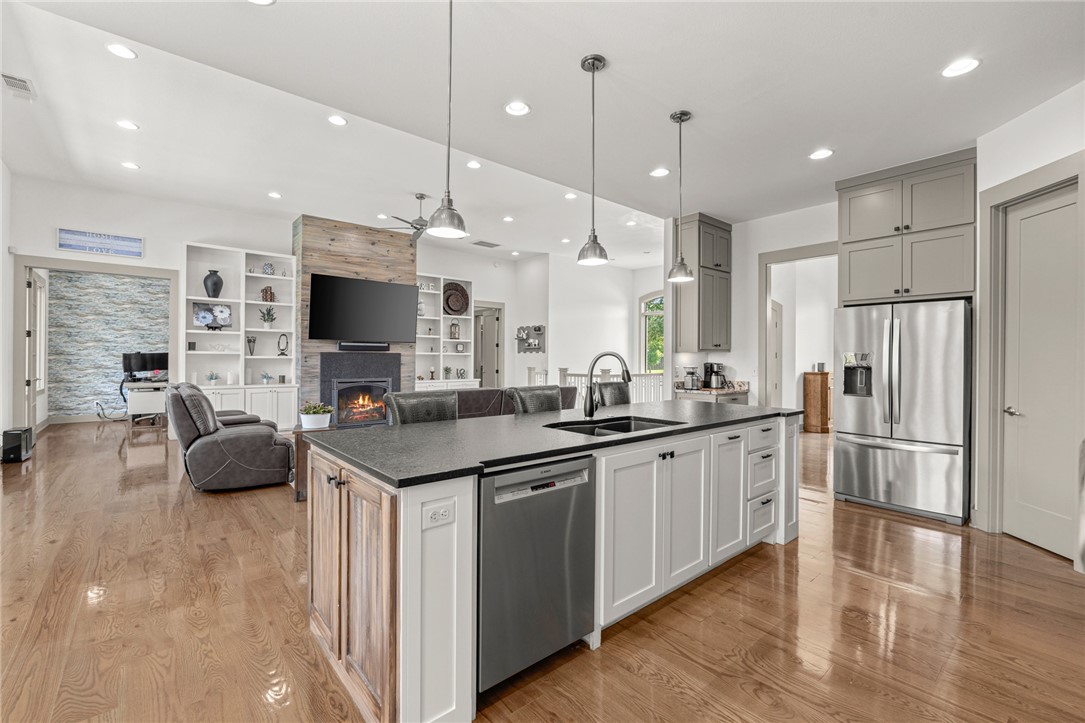 Oak Tree Centerton - Residential