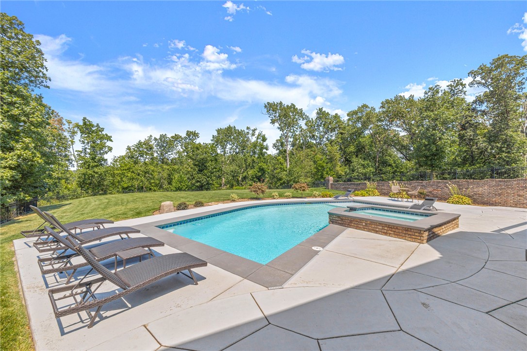 Oak Tree Centerton - Residential