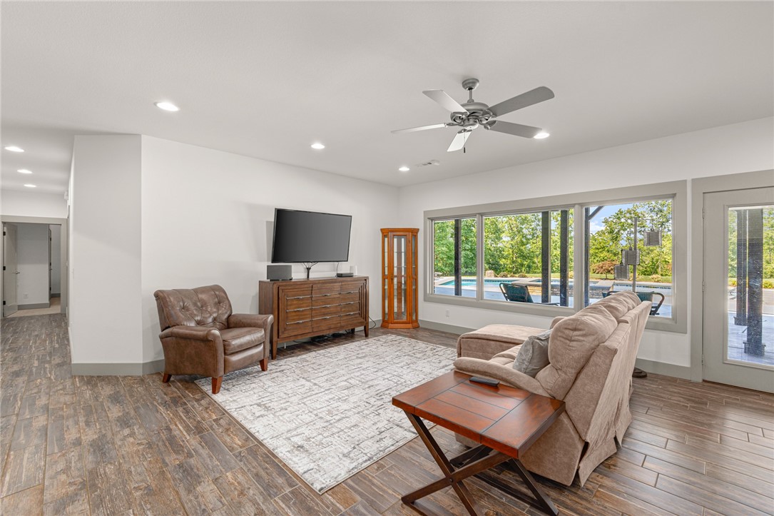 Oak Tree Centerton - Residential
