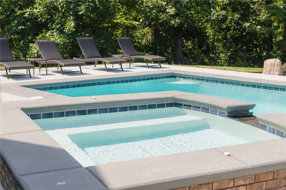 Oak Tree Centerton - Residential