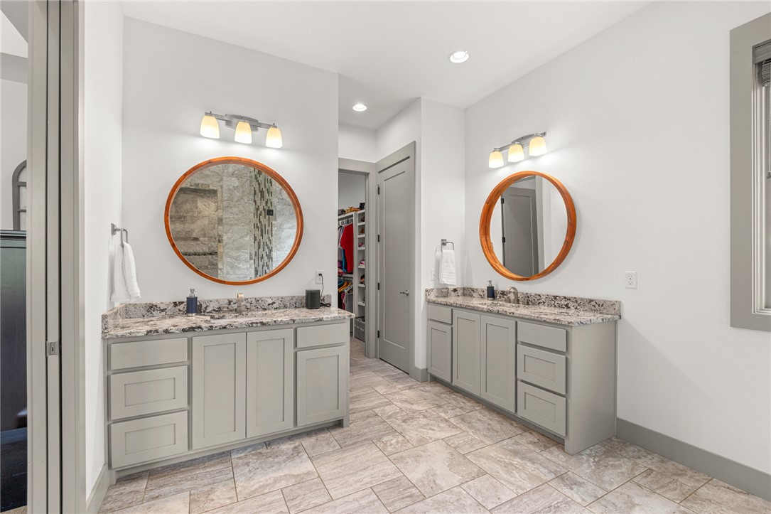 Oak Tree Centerton - Residential