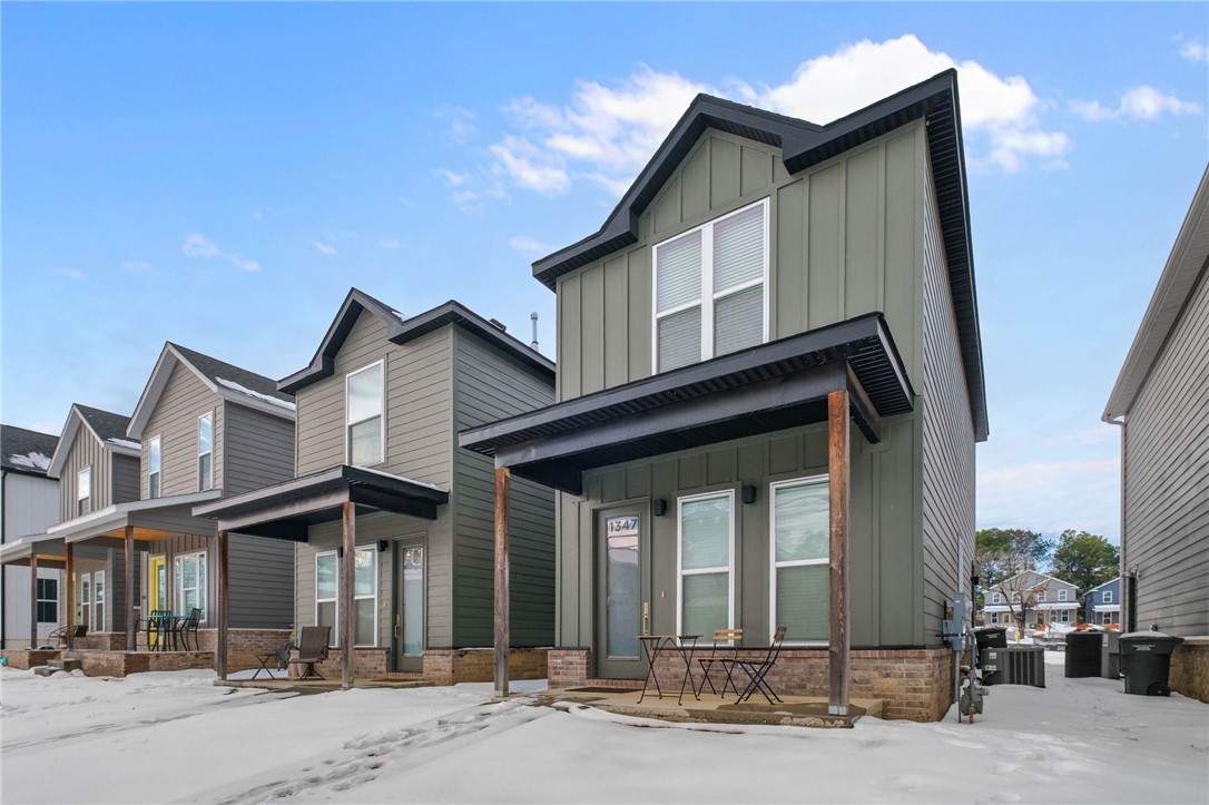 Fayetteville Outlots - Residential Income