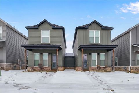 1347 & 1349 S Duncan Avenue Fayetteville AR 72701