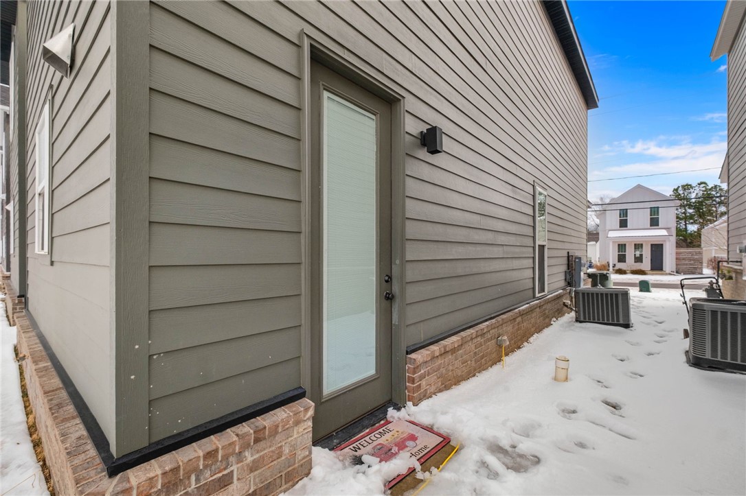 Fayetteville Outlots - Residential Income