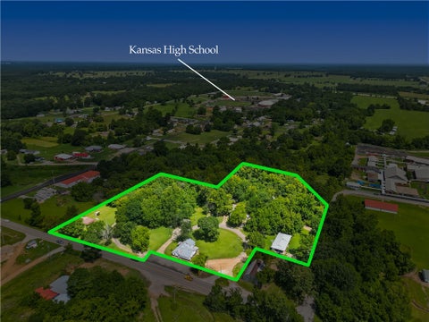 Photo of 320 W Tulsa Avenue, Kansas, OK 74347 (MLS # 1355582)
