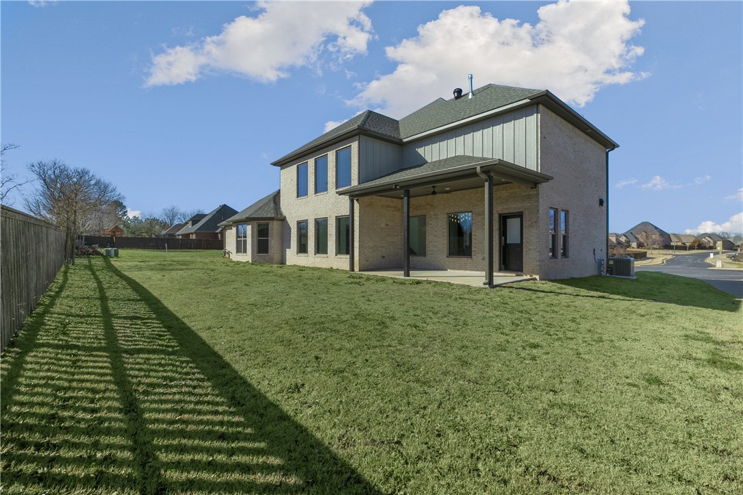 Oak Tree Centerton - Residential