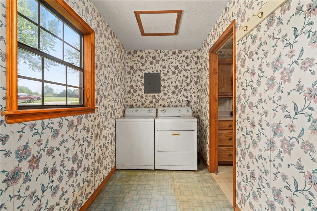 10-15-33 - Residential