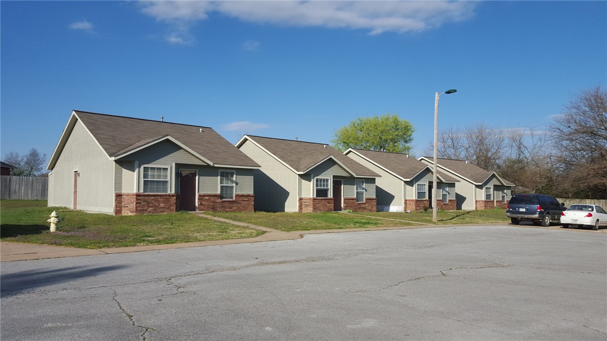 Hewitt Place - Residential Income