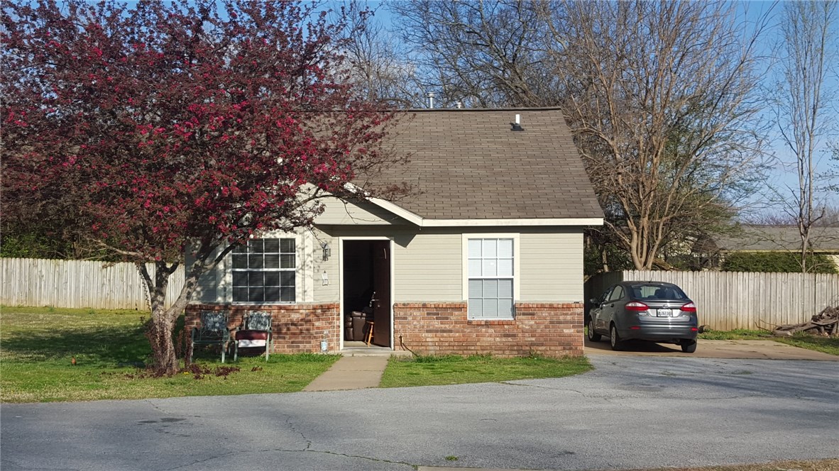 Hewitt Place - Residential Income