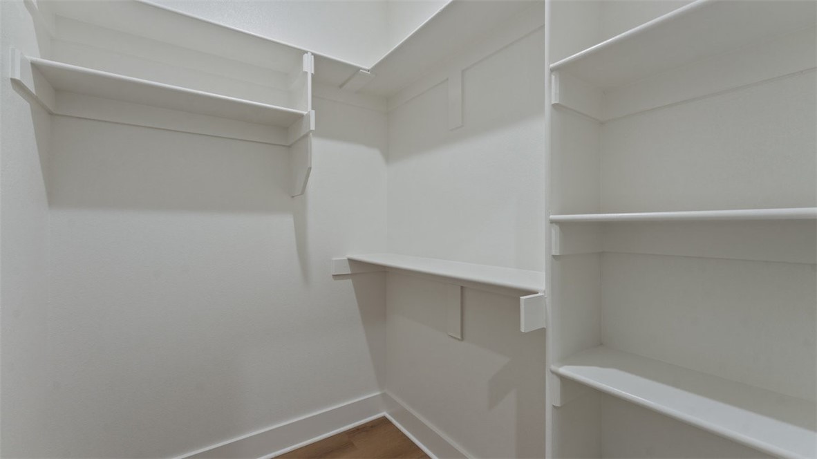 CRYSTAL COVE PH I - Residential Lease