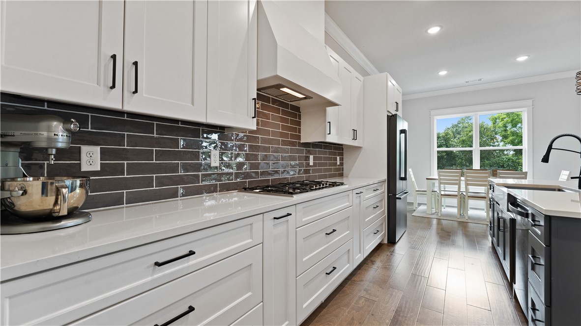 Angel Falls - Residential