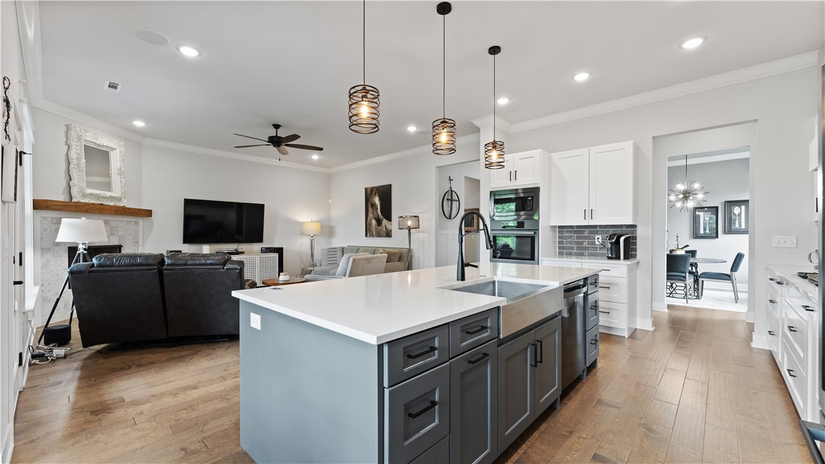 Angel Falls - Residential