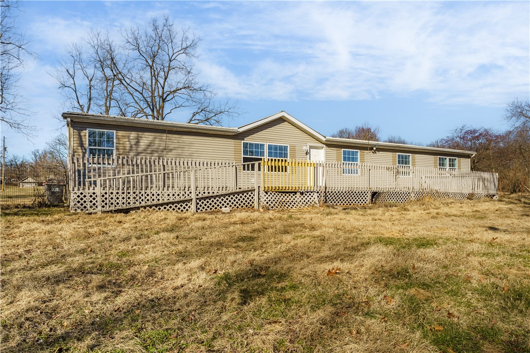 Welcome to your dream home in the heart of Cave Springs, AR! This beautifully updated 4-bedroom, 2-bathroom home offers the perfect blend of comfort and style. With an open layout and spacious rooms, it’s designed to meet all your needs.
Enjoy modern updates throughout, a carpet-free interior for easy maintenance.
Whether you’re entertaining in the open living space or relaxing in one of the generously sized bedrooms, this home has it all.
Don’t miss the chance to make this move-in-ready gem yours! Contact us today for a showing.