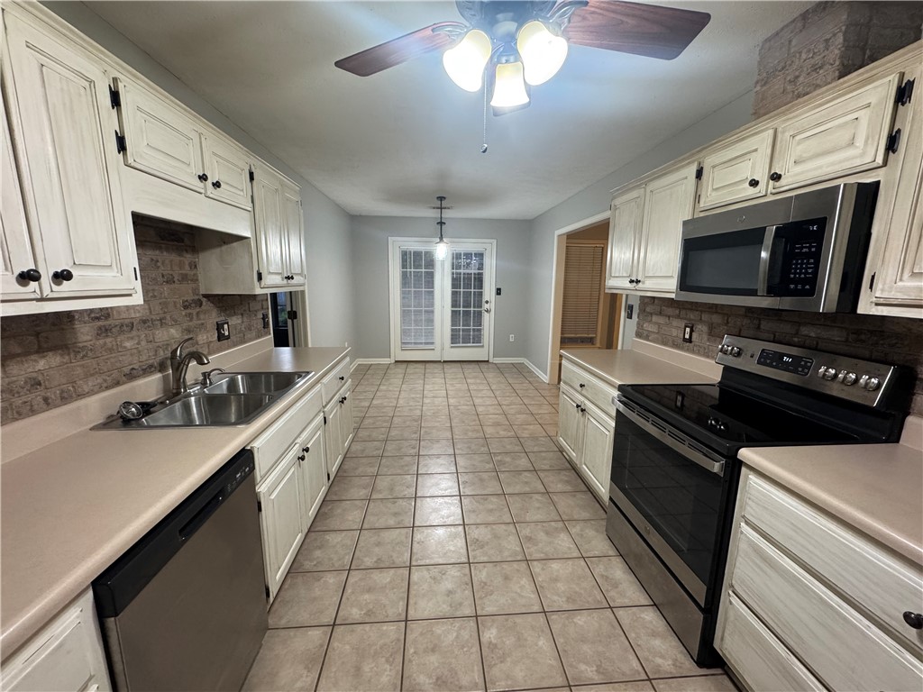VALLEY ELMS S/D - Residential