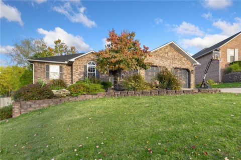 Photo of 1701 Augusta Drive, Harrison, AR 72601 (MLS # 1344102)