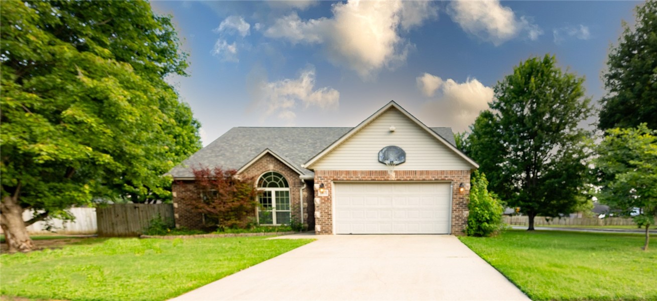 Stunning 5BR/3BA corner-lot home on 0.35 acres! Features solid surface flooring, split-bedroom layout, bonus room, and walk-in closets. Main suite + 2 beds down, 2 beds + full bath + bonus up. Gourmet kitchen with all appliances included. Ceiling fans, attic storage, and elegant window treatments. For sale or rent (mls 1305760)—whichever comes first!