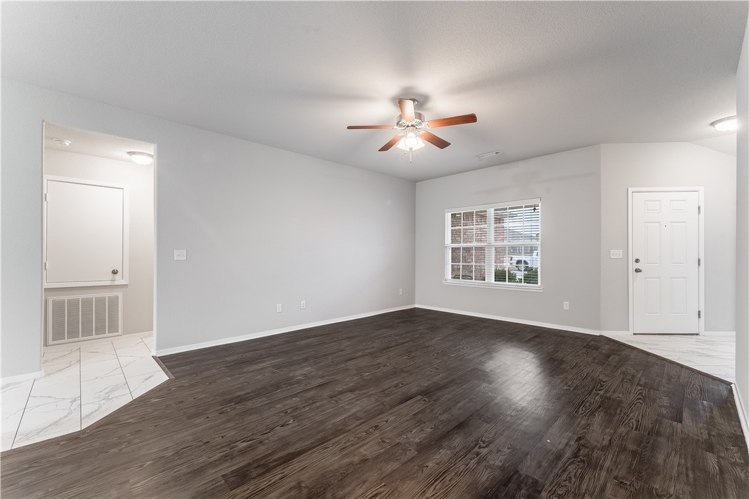 Kerelaw Castle Bentonville - Residential