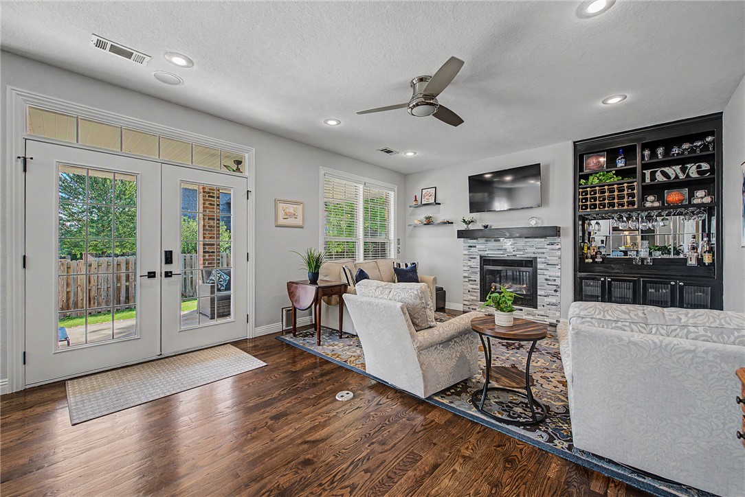 Cross Creek - Residential