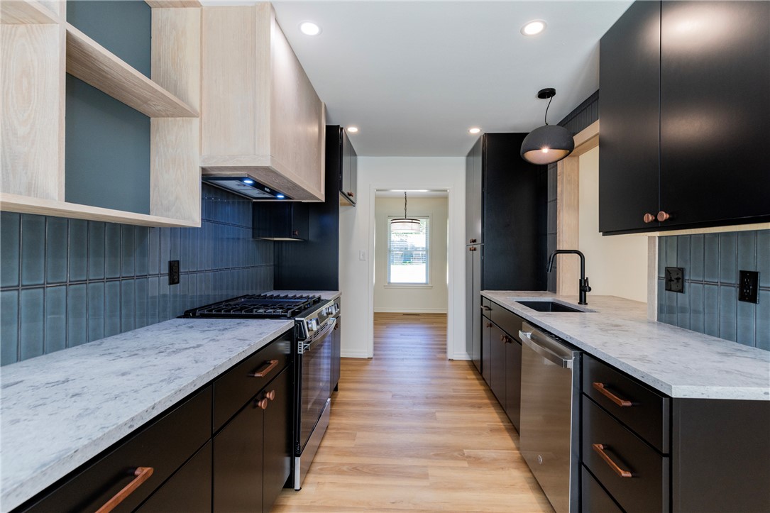 Oaks Manor Sub - Residential