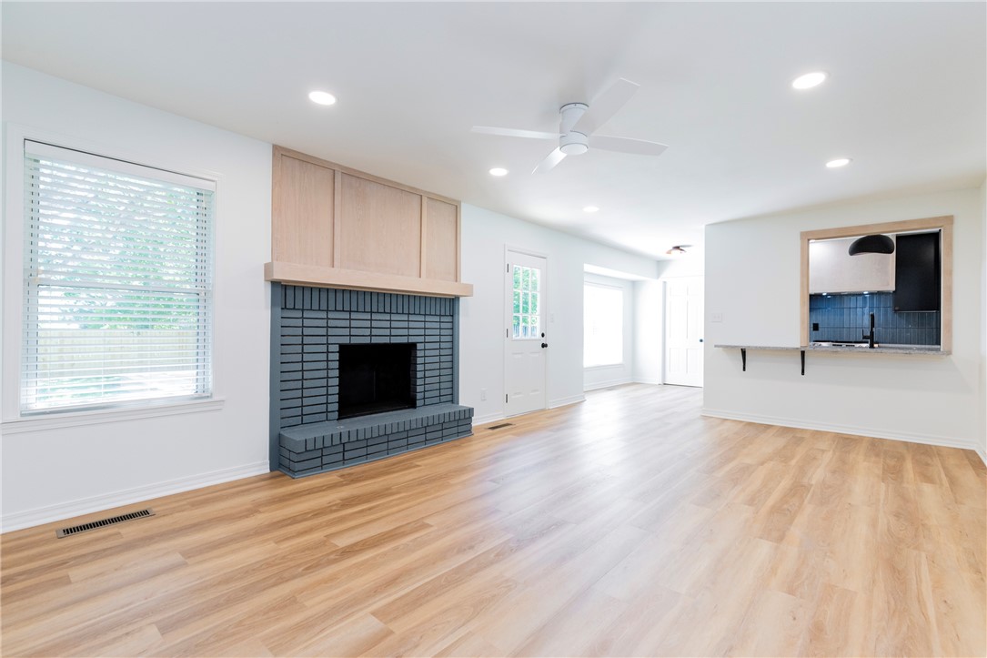Oaks Manor Sub - Residential