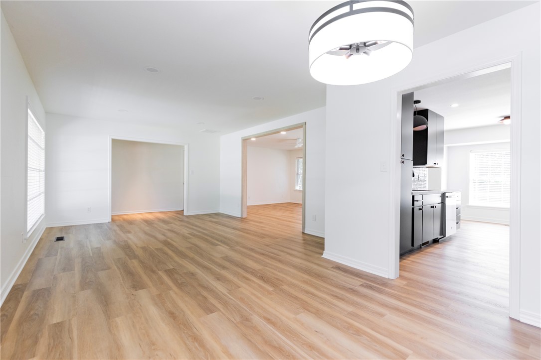 Oaks Manor Sub - Residential