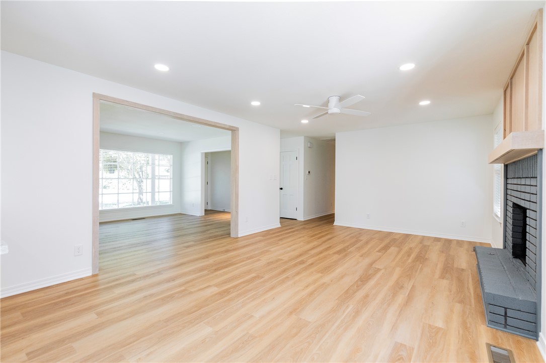 Oaks Manor Sub - Residential