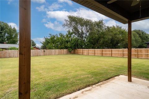 Single Family Residence in Gentry AR 324 Ryder Street 6.jpg