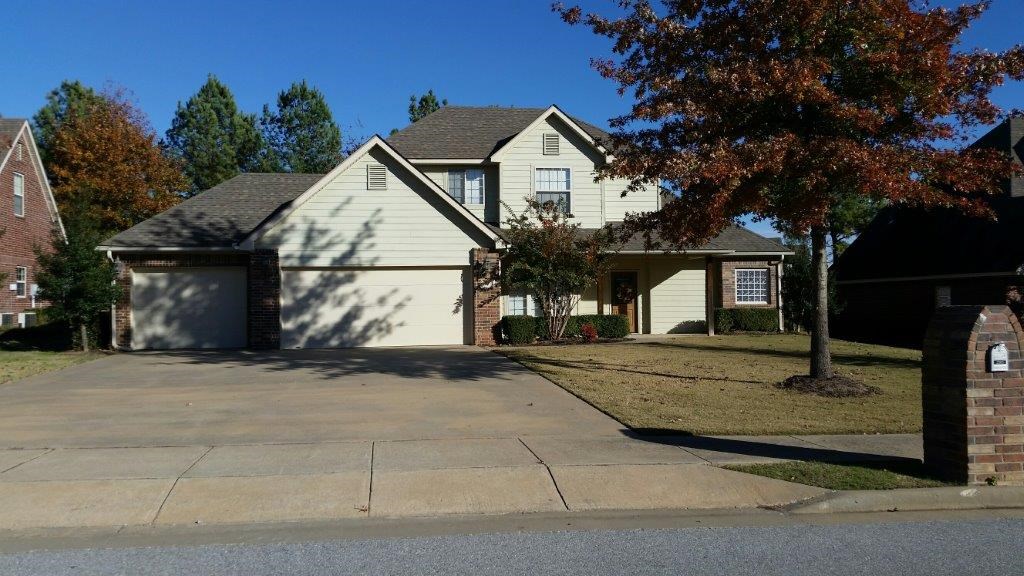 Fully furnished Executive home on 9 Hole Golf Course. Utilities and lawn care included. Access to community pool, clubhouse & golf Course. Can be leased monthly.