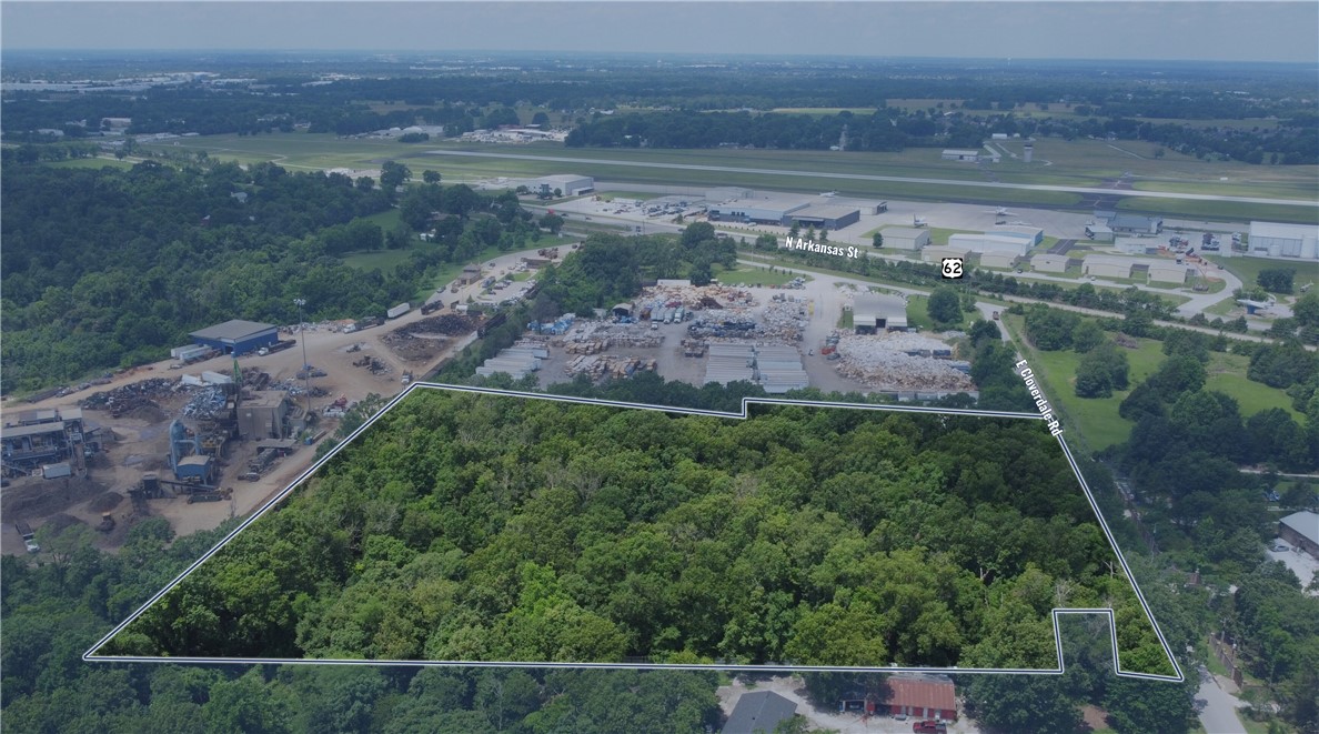 Sale overview
Available: ±6.72 acres.
Asking price: $584,640.
Price per acre: $87,000.
Zoning: I-2.
Parcel: 02-00666-000.
Site highlights
Located just 4.7 miles from I-49, this ±6.72-acre I-2 zoned parcel is listed at $584,640 ($87,000 per acre).
The site has water available on Cloverdale Rd and is surrounded by T2, I-2, and HC zoning uses.
Traffic counts
N Arkansas St: 19,000 VPD.
S Hudson Rd: 25,000 VPD.