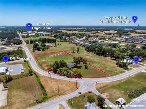 Photo of 135 Pioneer Lane, Gentry, AR 72734 (MLS # 1359718)