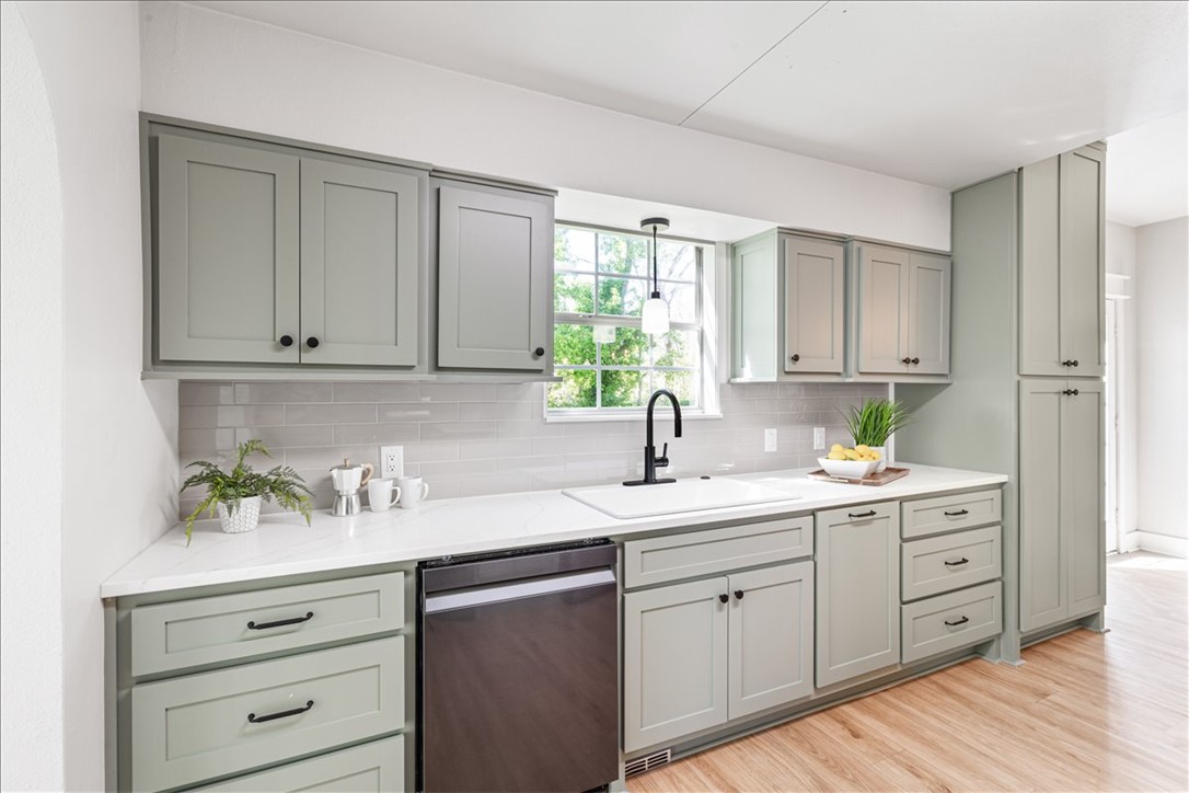 McGaugheys Orchard Add Rogers - Residential