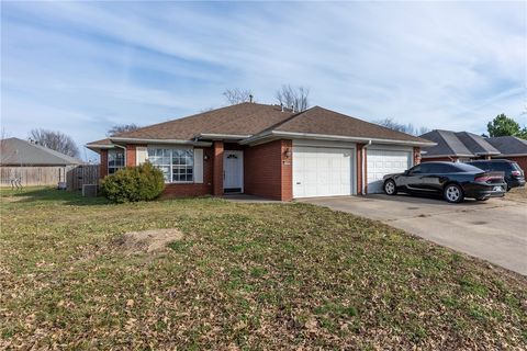 1909 & 1911 S F Street Rogers AR 72758